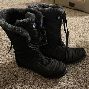 Columbia snow boots